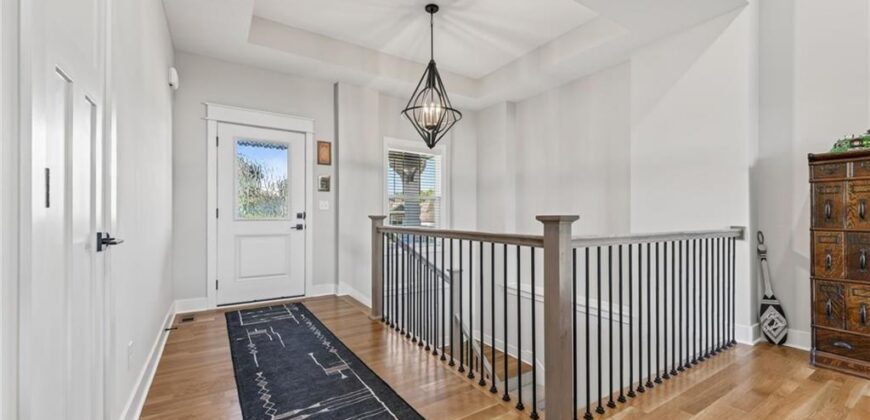 8695 NW 74th Street, Kansas City, MO 64152