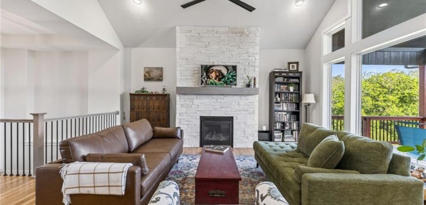 8695 NW 74th Street, Kansas City, MO 64152