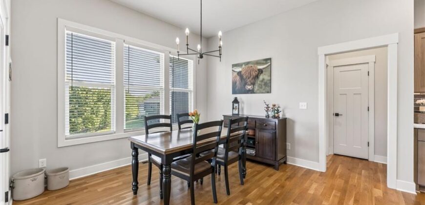 8695 NW 74th Street, Kansas City, MO 64152