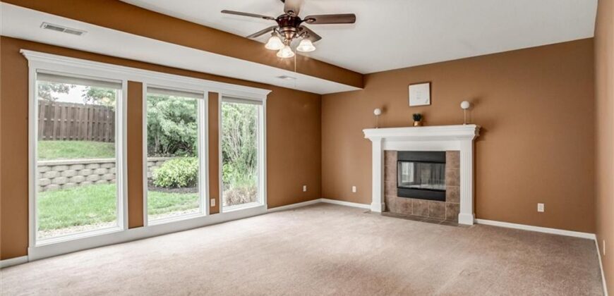 18109 Guinevere Court, Smithville, MO 64089