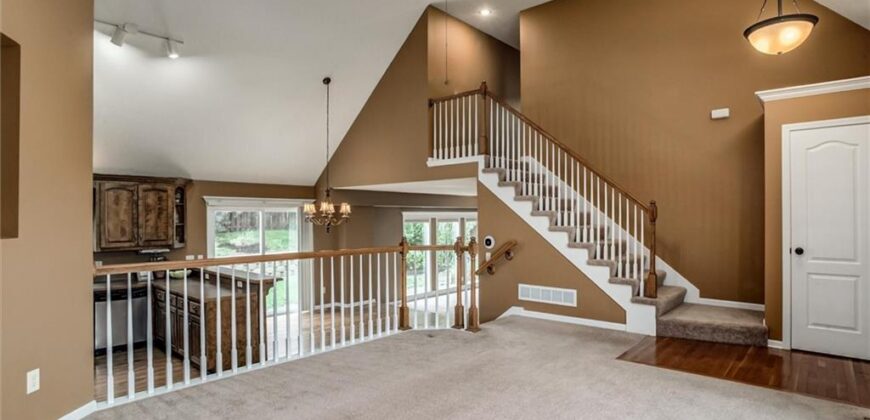 18109 Guinevere Court, Smithville, MO 64089