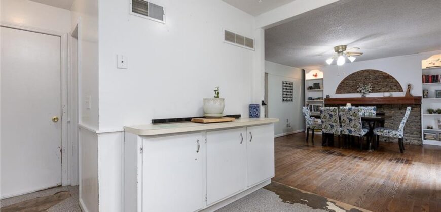 7239 N BALES Avenue, Gladstone, MO 64119