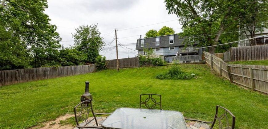 7239 N BALES Avenue, Gladstone, MO 64119