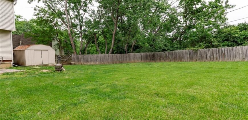 7239 N BALES Avenue, Gladstone, MO 64119
