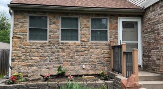 7239 N BALES Avenue, Gladstone, MO 64119