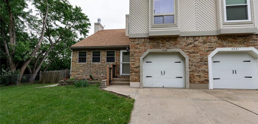 7239 N BALES Avenue, Gladstone, MO 64119
