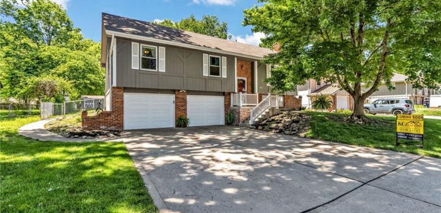 1002 Dunwich Drive, Liberty, MO 64068