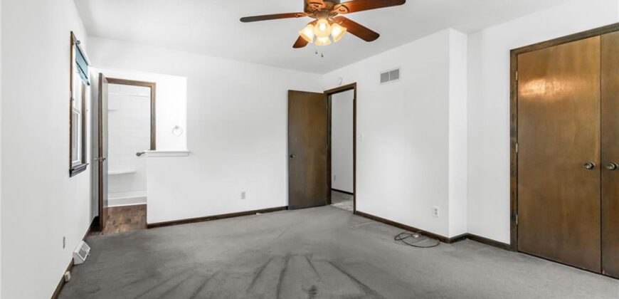 1002 Dunwich Drive, Liberty, MO 64068