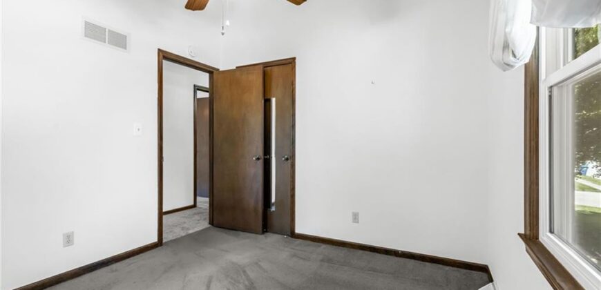 1002 Dunwich Drive, Liberty, MO 64068