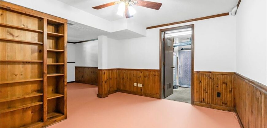 1002 Dunwich Drive, Liberty, MO 64068