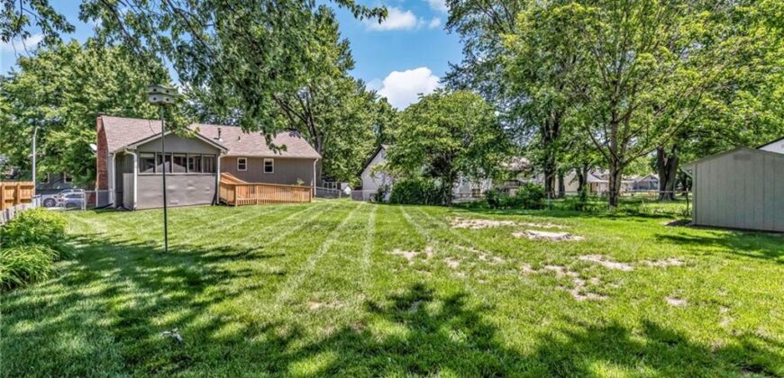 1002 Dunwich Drive, Liberty, MO 64068