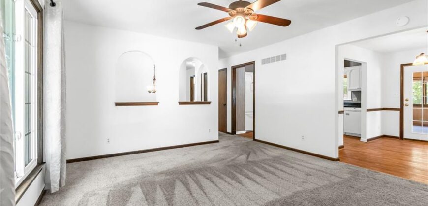 1002 Dunwich Drive, Liberty, MO 64068