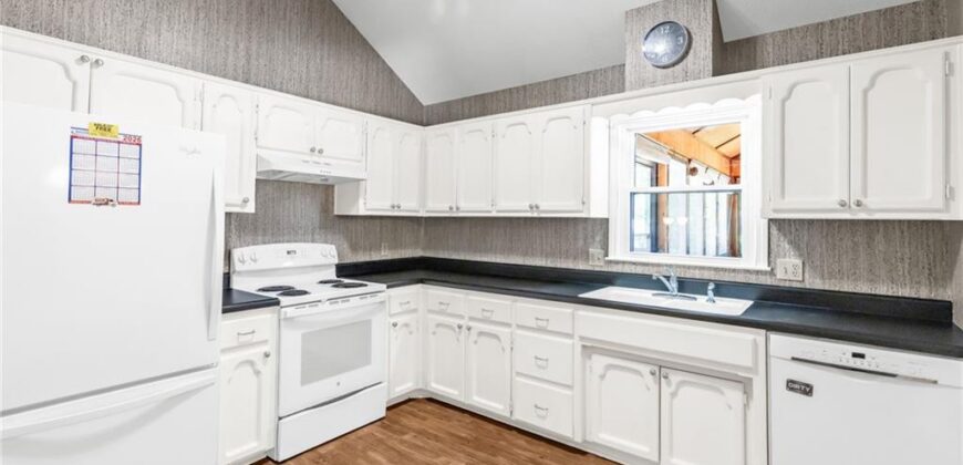 1002 Dunwich Drive, Liberty, MO 64068