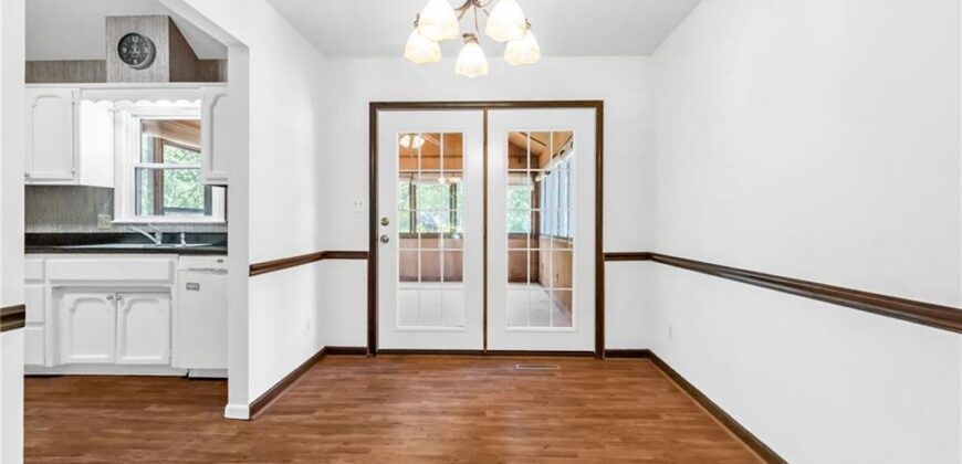 1002 Dunwich Drive, Liberty, MO 64068