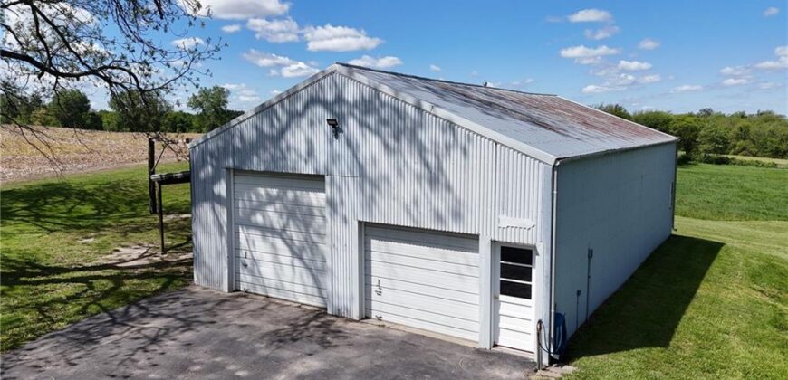 23080 Interurban Road, Dearborn, MO 64439
