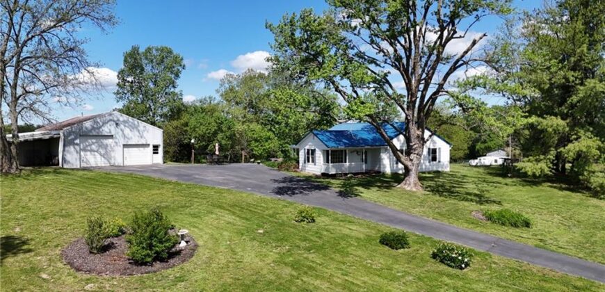 23080 Interurban Road, Dearborn, MO 64439