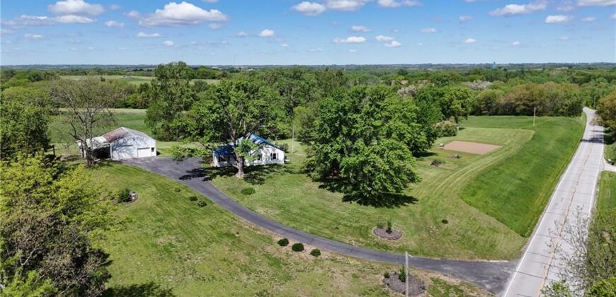 23080 Interurban Road, Dearborn, MO 64439