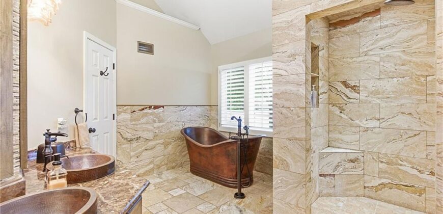 8414 Vista Circle, Parkville, MO 64152