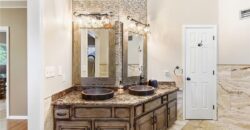 8414 Vista Circle, Parkville, MO 64152