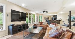 8414 Vista Circle, Parkville, MO 64152