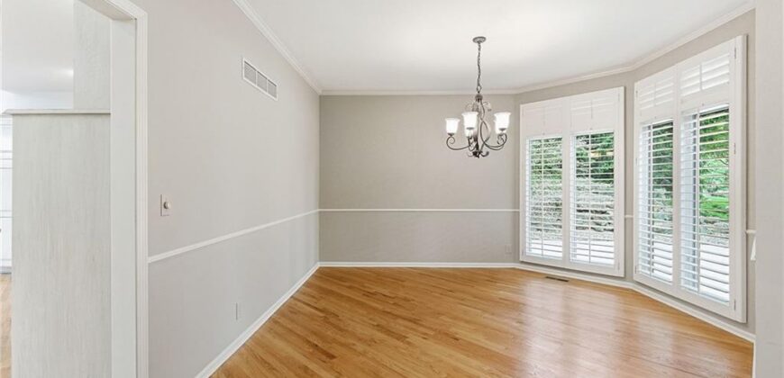 8414 Vista Circle, Parkville, MO 64152