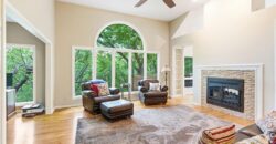 8414 Vista Circle, Parkville, MO 64152
