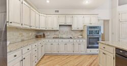 8414 Vista Circle, Parkville, MO 64152
