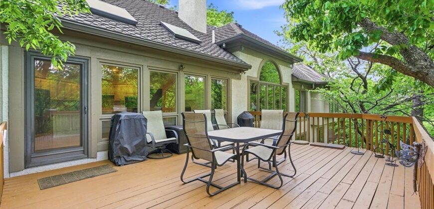 8414 Vista Circle, Parkville, MO 64152