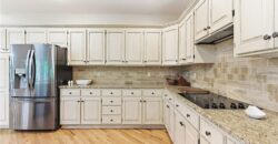 8414 Vista Circle, Parkville, MO 64152