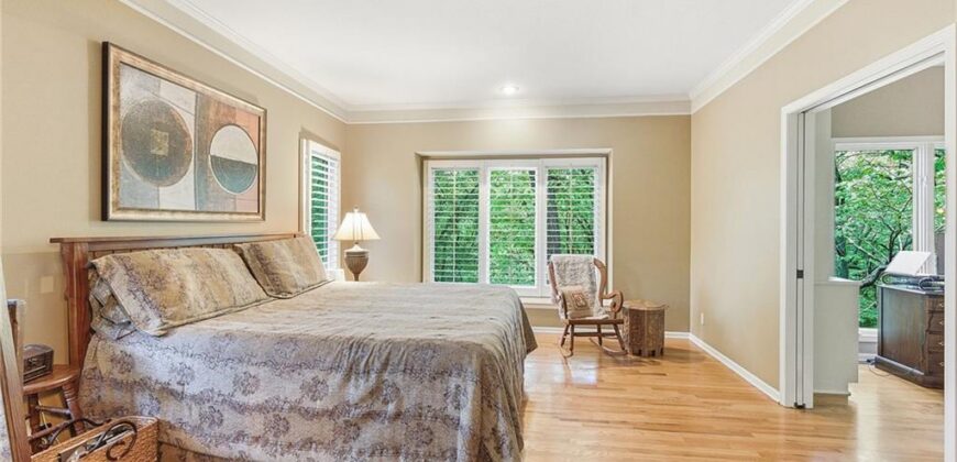 8414 Vista Circle, Parkville, MO 64152