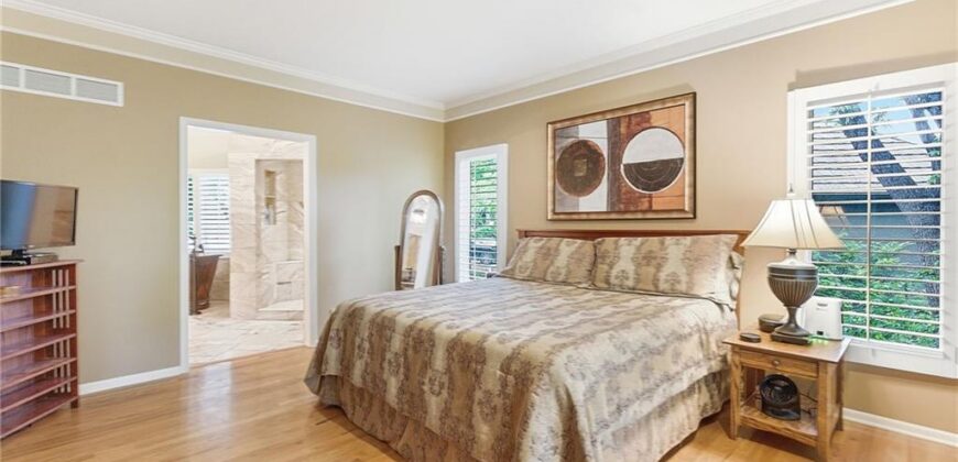 8414 Vista Circle, Parkville, MO 64152