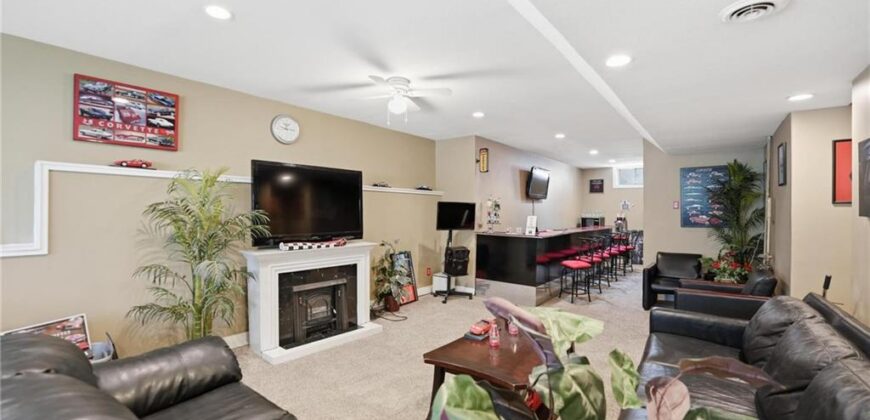 8515 N Chalmers Avenue, Kansas City, MO 64153