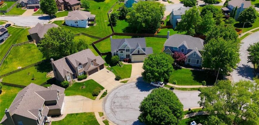 8515 N Chalmers Avenue, Kansas City, MO 64153