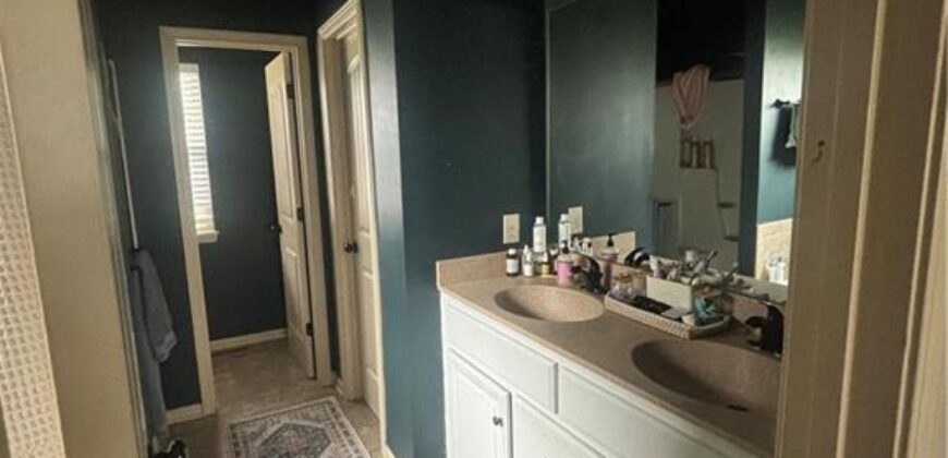 8932 NE 116th Place, Kansas City, MO 64157