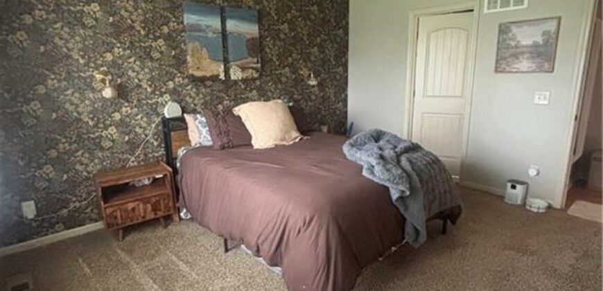 8932 NE 116th Place, Kansas City, MO 64157