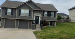 8932 NE 116th Place, Kansas City, MO 64157