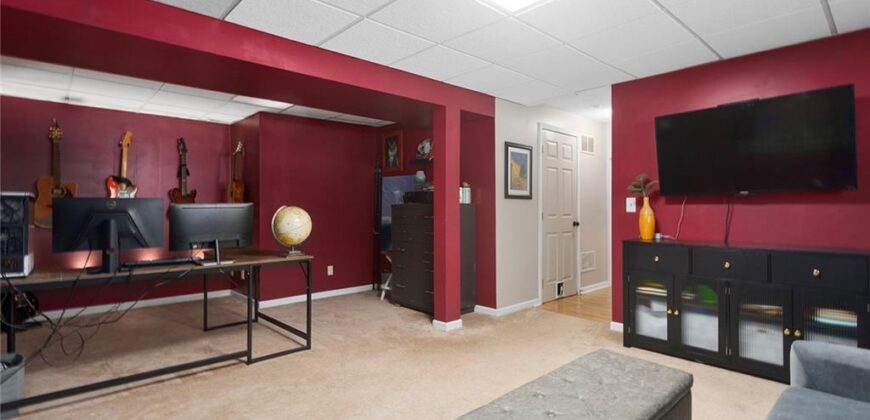 7210 NE 70th Street, Kansas City, MO 64119