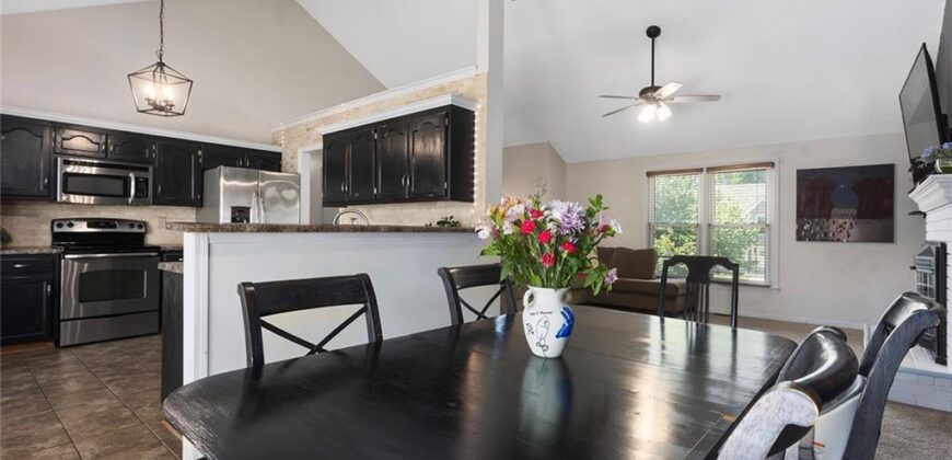 7210 NE 70th Street, Kansas City, MO 64119