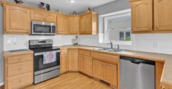 1102 E 18th Street, Kearney, MO 64060