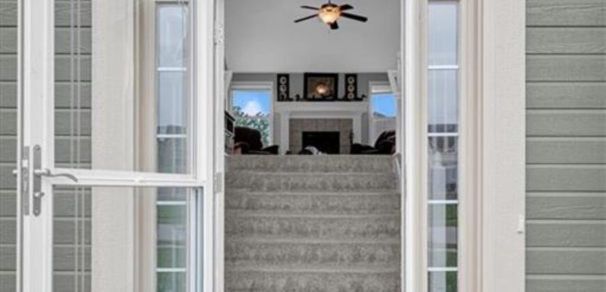 1102 E 18th Street, Kearney, MO 64060