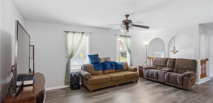 2300 NW 84th Terrace, Kansas City, MO 64154