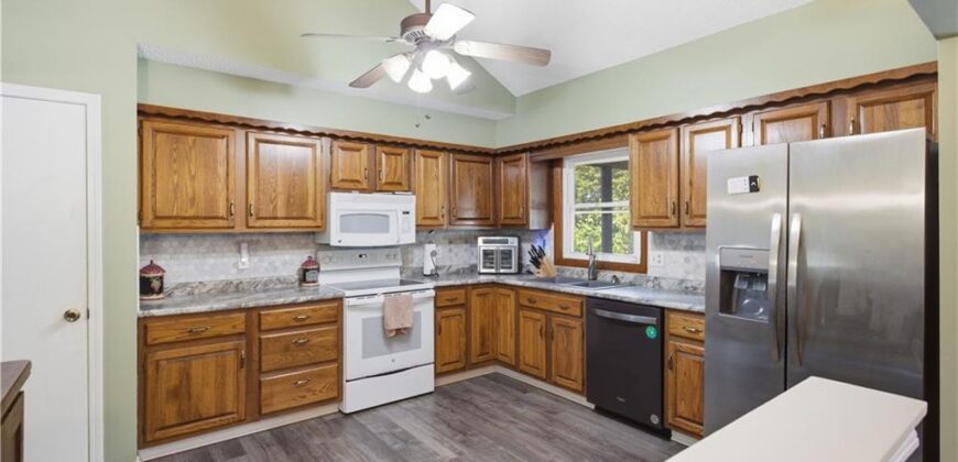2300 NW 84th Terrace, Kansas City, MO 64154
