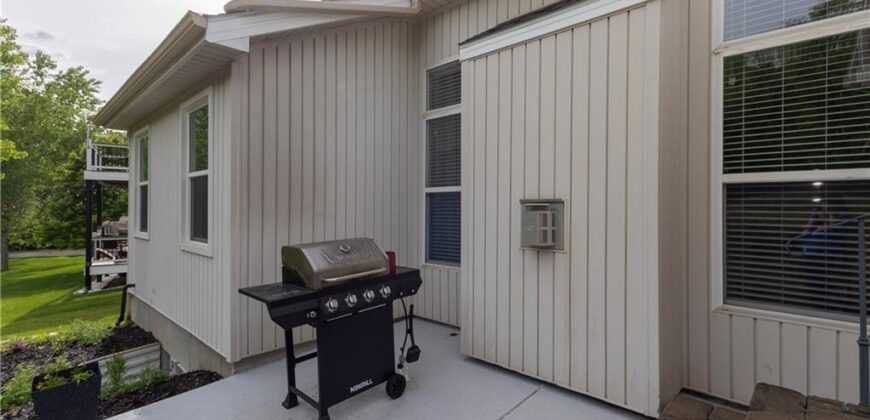5005 NW Flintridge Drive, Riverside, MO 64150