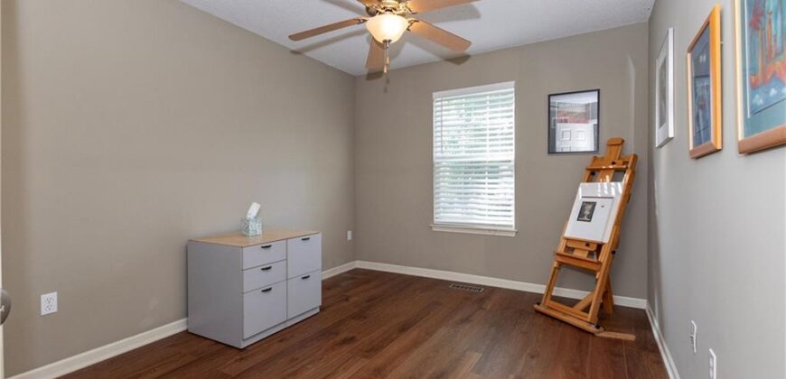 5005 NW Flintridge Drive, Riverside, MO 64150