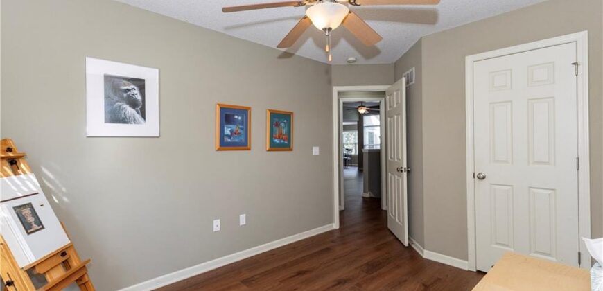 5005 NW Flintridge Drive, Riverside, MO 64150