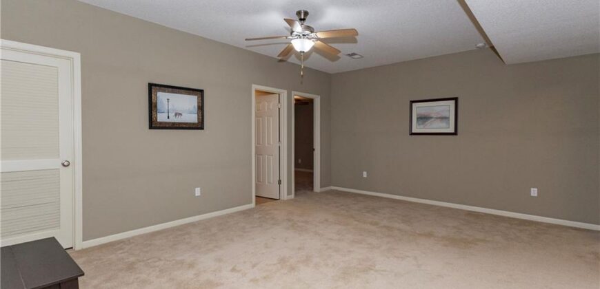 5005 NW Flintridge Drive, Riverside, MO 64150