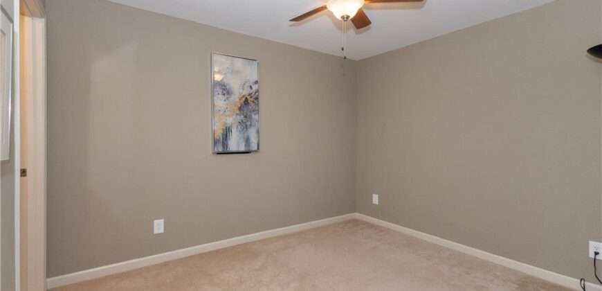 5005 NW Flintridge Drive, Riverside, MO 64150