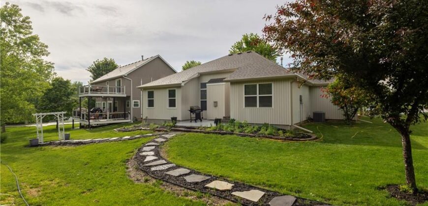 5005 NW Flintridge Drive, Riverside, MO 64150
