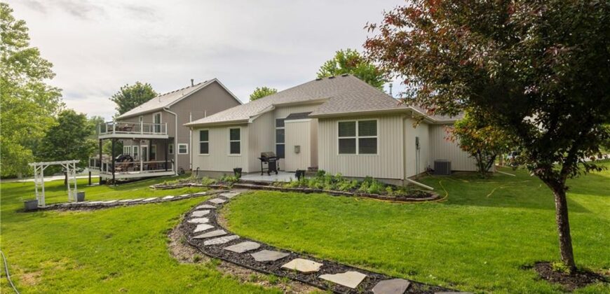 5005 NW Flintridge Drive, Riverside, MO 64150