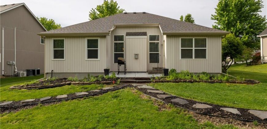 5005 NW Flintridge Drive, Riverside, MO 64150